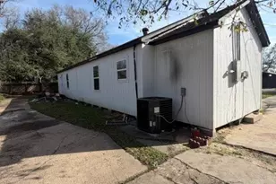 3009 Lincoln St, Liberty, TX 77575 - Photo 22