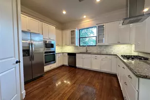 615 W 27th St, Houston, TX 77008 - Photo 8