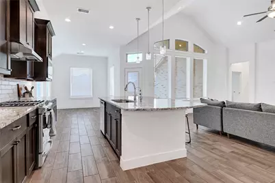 2905 Lago Costa Drive, Texas City, TX 77568 - Photo 8