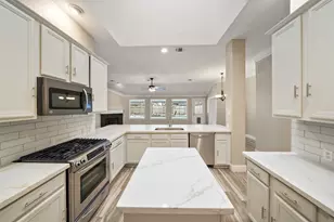 11907 Lakewood Trail, Tomball, TX 77377 - Photo 2