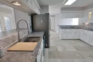 8003 Oakwood Forest Dr, Houston, TX 77040 - Photo 20