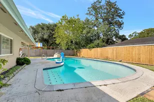 1615 Redway Ln, Houston, TX 77062 - Photo 32