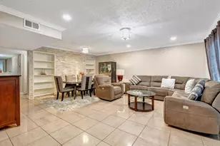1615 Redway Ln, Houston, TX 77062 - Photo 10