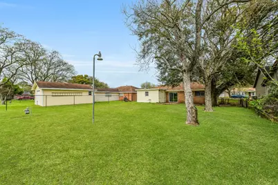 405 Cherry Street, La Marque, TX 77568 - Photo 28