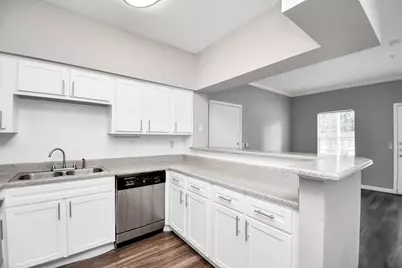 11355 Richmond Avenue #0502, South Houston, TX 77082 - Photo 2