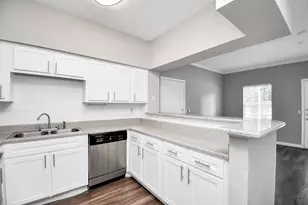 11355 Richmond Ave, South Houston, TX 77082 - Photo 2
