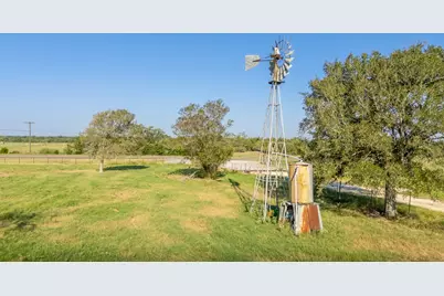 3971 US Highway 77 S, Hallettsville, TX 77964 - Photo 30