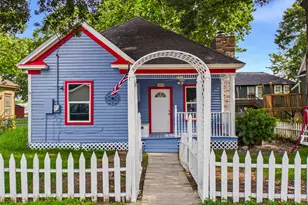 314 W Sidnor St, Alvin, TX 77511 - Photo 1