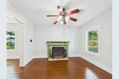 314 W Sidnor Street, Alvin, TX 77511 - Photo 6