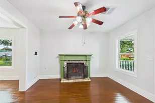 314 W Sidnor St, Alvin, TX 77511 - Photo 6