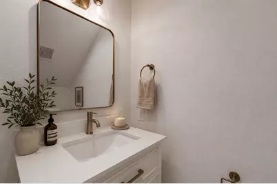 102 E 44th Street #C, Houston, TX 77018 - Photo 6