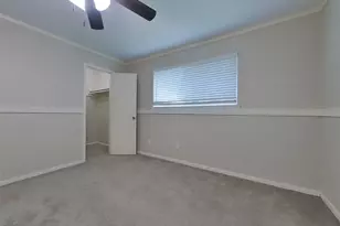 2706 King James Ct, Webster, TX 77598 - Photo 6