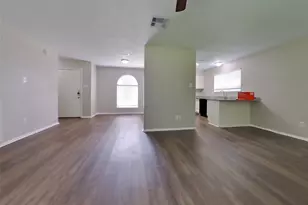 2706 King James Ct, Webster, TX 77598 - Photo 2