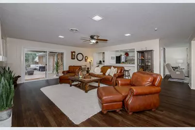 3616 Sweetbriar Drive, Bryan, TX 77802 - Photo 4