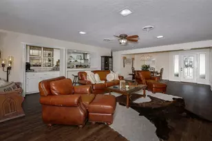 3616 Sweetbriar Dr, Bryan, TX 77802 - Photo 6