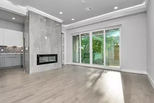 1320 Eberhard St, Houston, TX 77019 - Photo 10