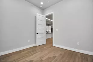 1320 Eberhard St, Houston, TX 77019 - Photo 22