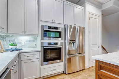 1955 Sheridan Street, Houston, TX 77030 - Photo 6