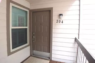 204 E Lakeview Terrace, Conroe, TX 77356 - Photo 2