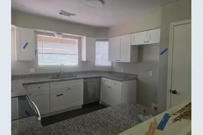 5006 Timber Ridge Street, Baytown, TX 77521 - Photo 2
