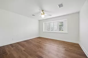 14355 Chadbourne Dr, Houston, TX 77079 - Photo 30