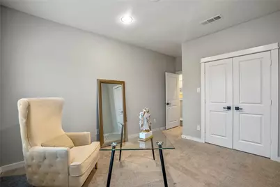 8474 Berry Green Lane, Houston, TX 77022 - Photo 12