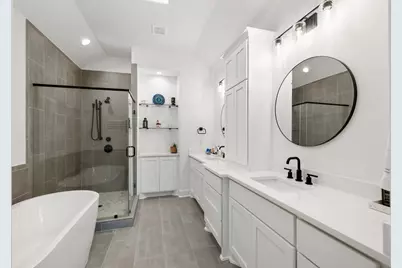 817 W 19th Street, Houston, TX 77008 - Photo 14