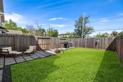 817 W 19th Street, Houston, TX 77008 - Photo 22