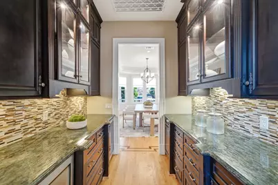 607 E 15th Street, Houston, TX 77008 - Photo 18