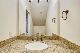 5710 Darling St, Houston, TX 77007 - Photo 8