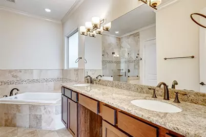 5710 Darling Street, Houston, TX 77007 - Photo 14