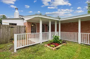 1809 Flamingo Dr, League City, TX 77573 - Photo 2