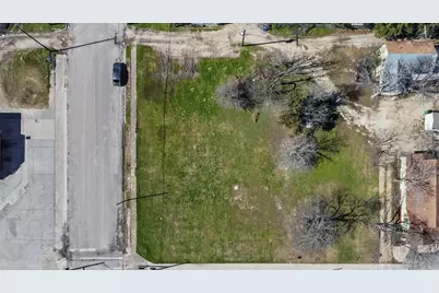 703 N Main Street, Taylor, TX 76574 - Photo 14