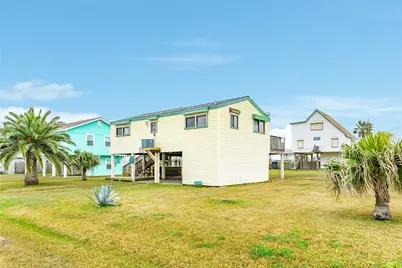 16725 Captain Bligh Road, Jamaica Beach, TX 77554 - Photo 10
