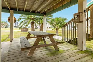 16725 Captain Bligh Rd, Jamaica Beach, TX 77554 - Photo 14