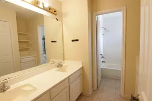 12430 Brook Meadows Ln, Stafford, TX 77477 - Photo 18