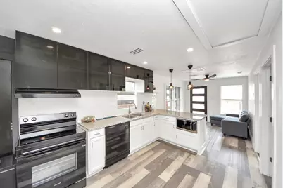 824 Wilkes Street, Houston, TX 77009 - Photo 6