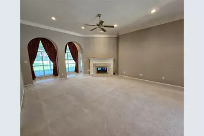 104 April Wind Drive S, Conroe, TX 77356 - Photo 10