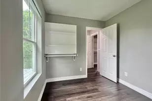 207 S Ave A, Willis, TX 77378 - Photo 10