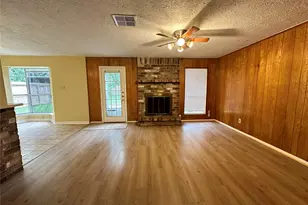 1937 Arcadia Dr, Sugar Land, TX 77498 - Photo 4