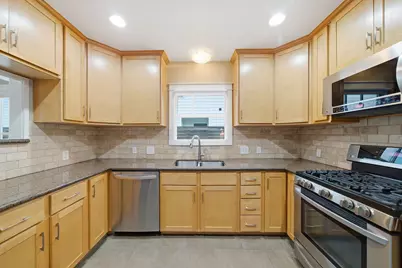 1110 E 26th Street, Houston, TX 77009 - Photo 6