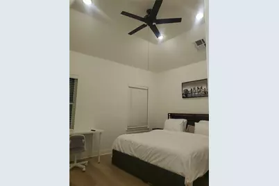 5113 Briscoe Street #A/B, Houston, TX 77033 - Photo 4