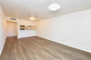 3035 Walnut Bend Ln, Houston, TX 77042 - Photo 4