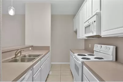 180 Binnacle Court #B, Willis, TX 77318 - Photo 4