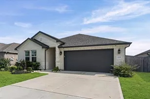 10520 Deussen Ln, Texas City, TX 77591 - Photo 2