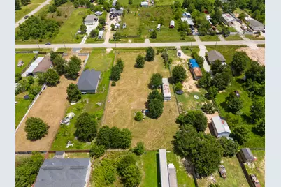 1598 County Road 3542, Cleveland, TX 77327 - Photo 8