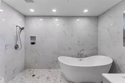 2306 Avenue P, Huntsville, TX 77340 - Photo 12