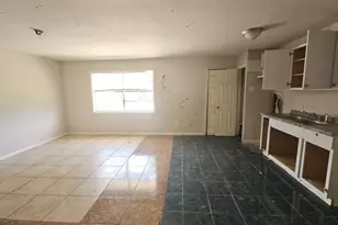 4739 Sandydale Ln, Houston, TX 77039 - Photo 2