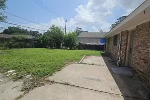 4739 Sandydale Ln, Houston, TX 77039 - Photo 2