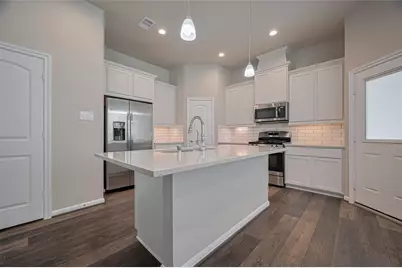 363 Biltmore Loop, Montgomery, TX 77316 - Photo 14